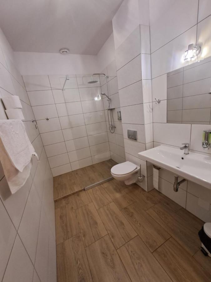 Dworek Staropolski Poznań Esterno foto